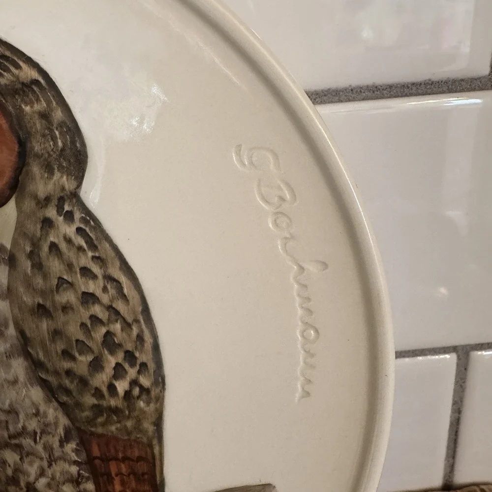 Goebel Mothers series 5th Edition Owl‎ And Baby Plate And Figure